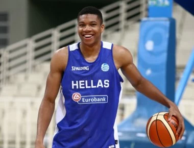 Γιάννης Αντετοκούνμπο: «Σε όποια θέση και να μπω είμαι ενθουσιασμένος που θα παίξω με την Εθνική στο Παγκόσμιο»